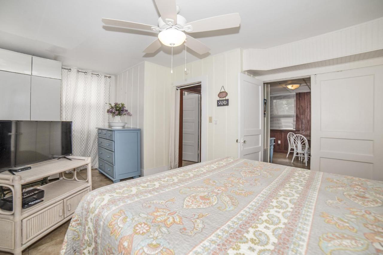 Sun N Fun Beachfront Vacation Rentals อินเดียนชอร์ส ภายนอก รูปภาพ