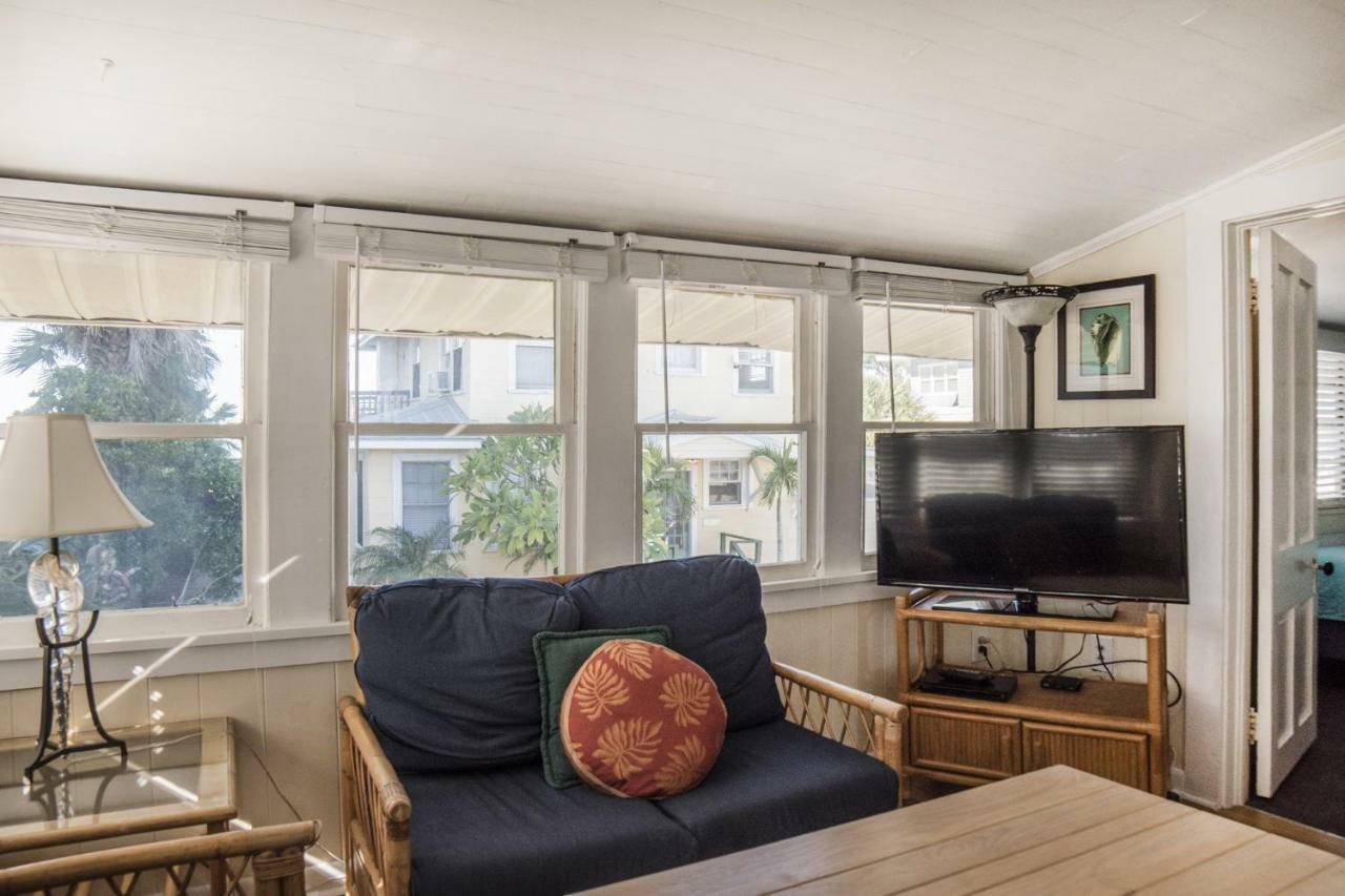 Sun N Fun Beachfront Vacation Rentals อินเดียนชอร์ส ภายนอก รูปภาพ